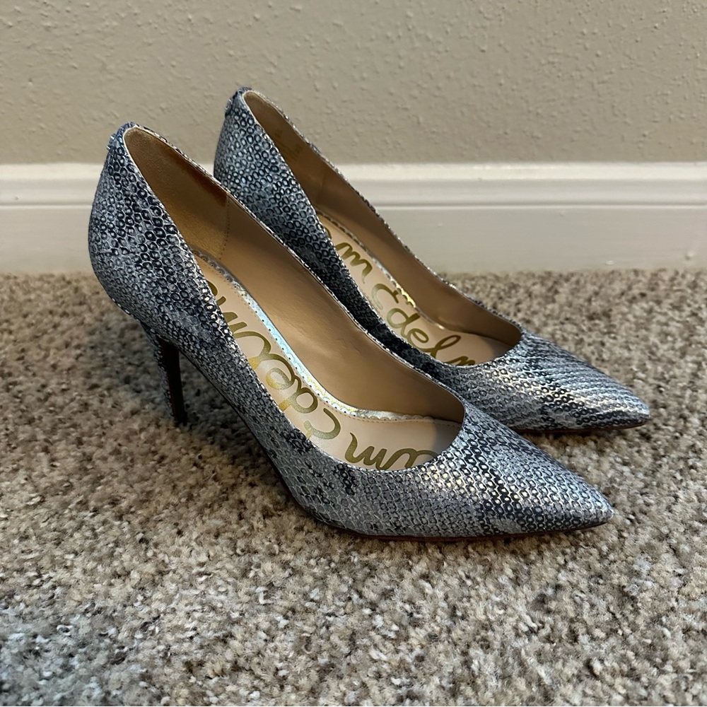 Sam Edelman Hazel Silver/Gray Snakeskin Heels pumps sz 6